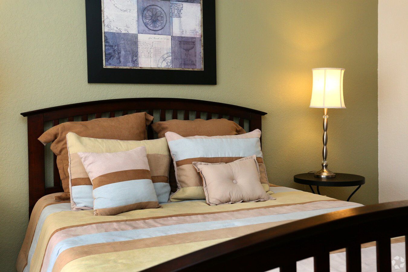 Twin oaks interior bedroom