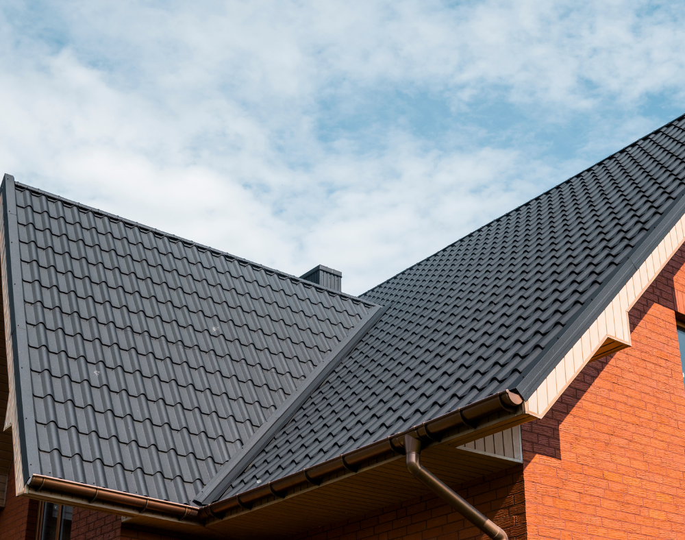 types of roofs, maintenance tips, repair strategies, and the key do’s and don’ts of roofing