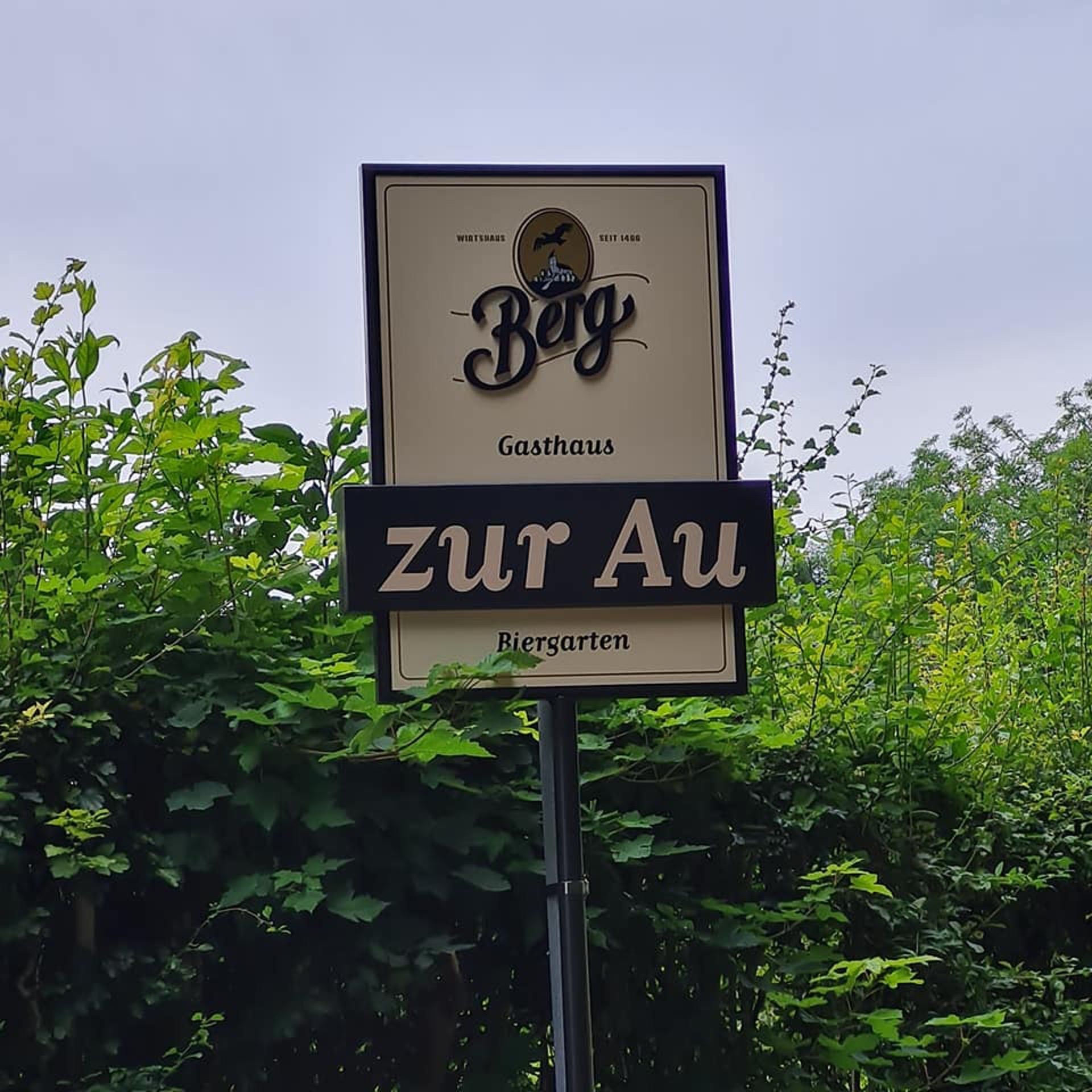 Biergartenschild Gasthaus zur Au in Scheer