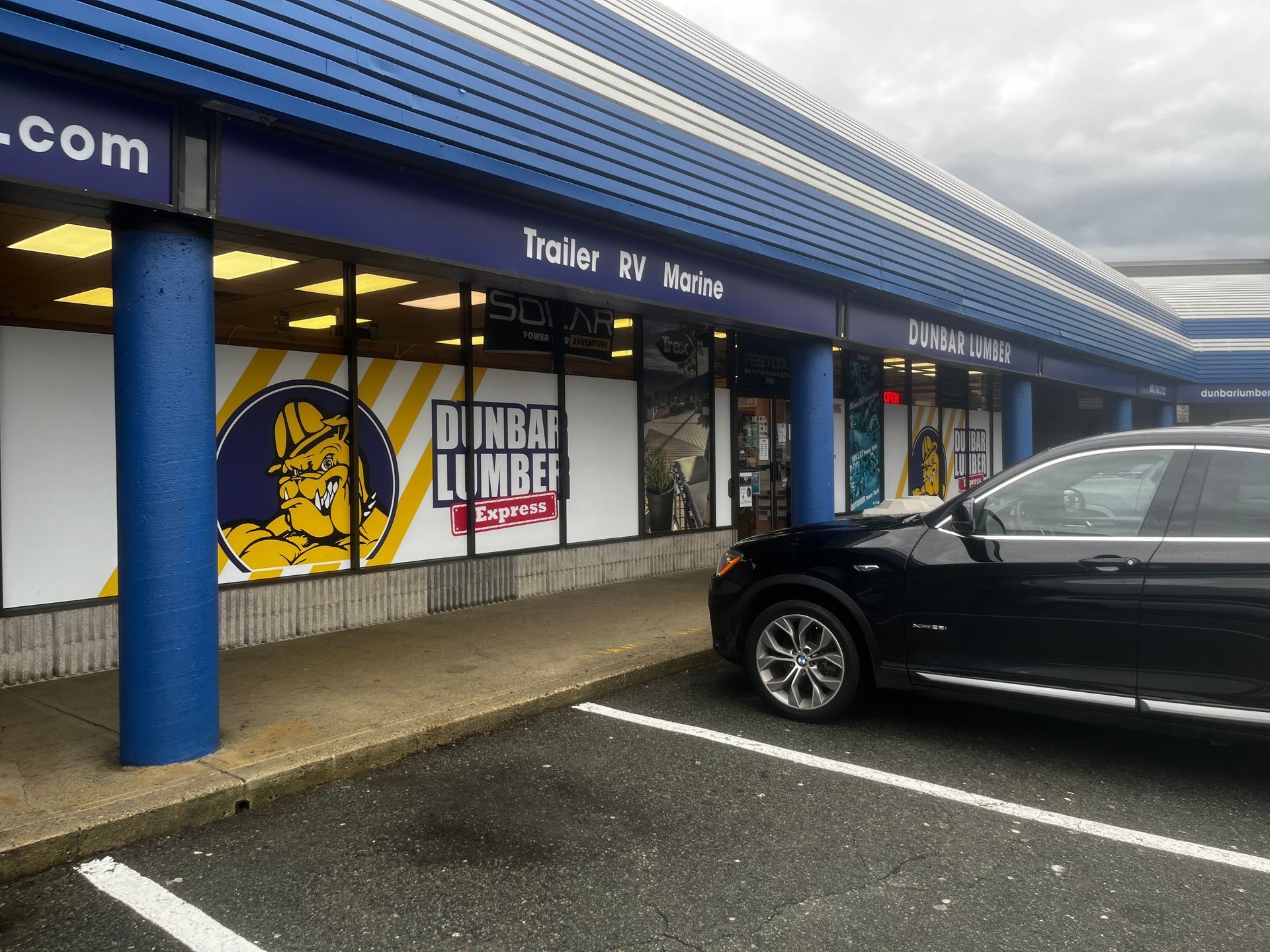 Outside view of Dunbar Lumber Ladner.