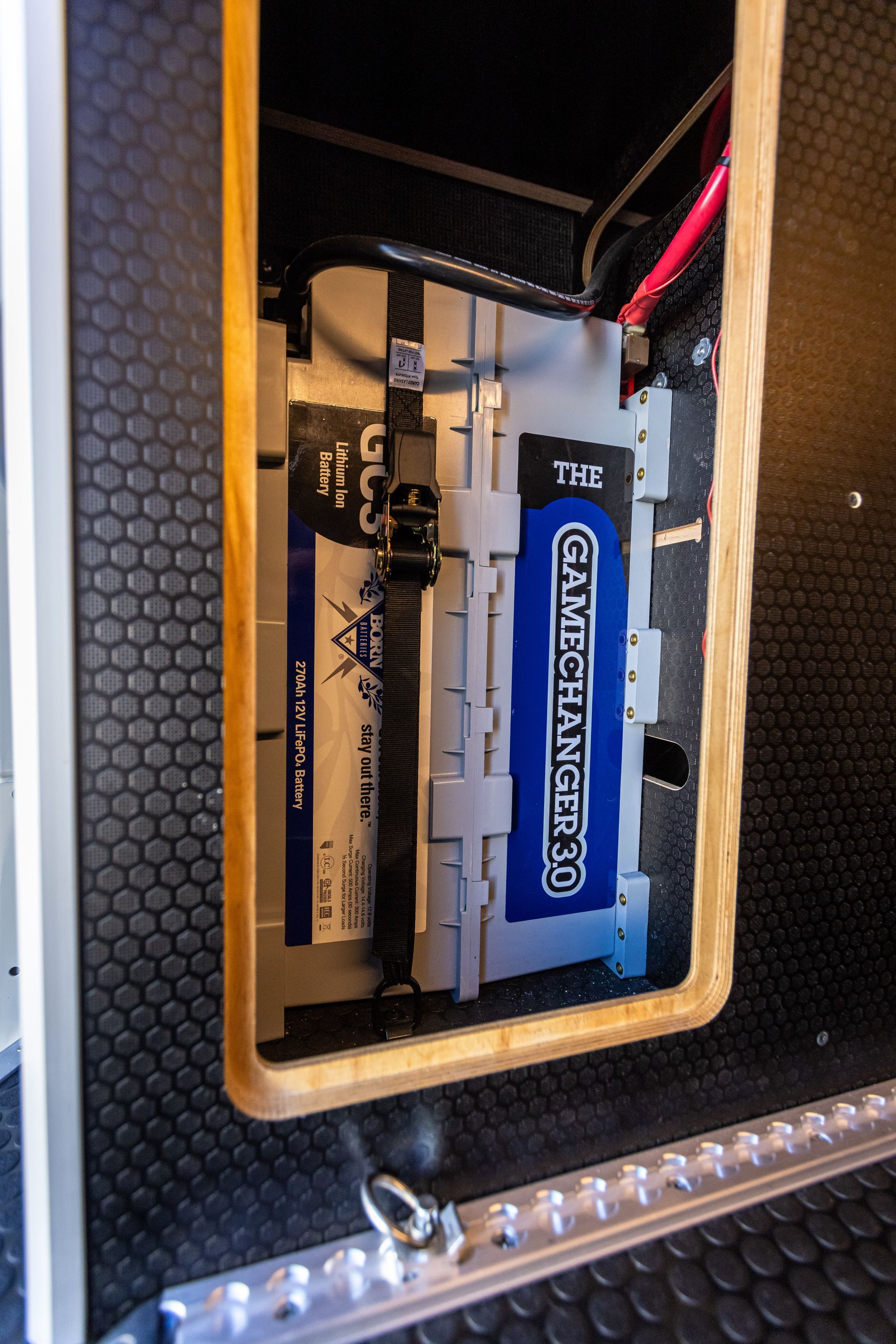 a battery with a blue label that says ' camshaftex ' on it