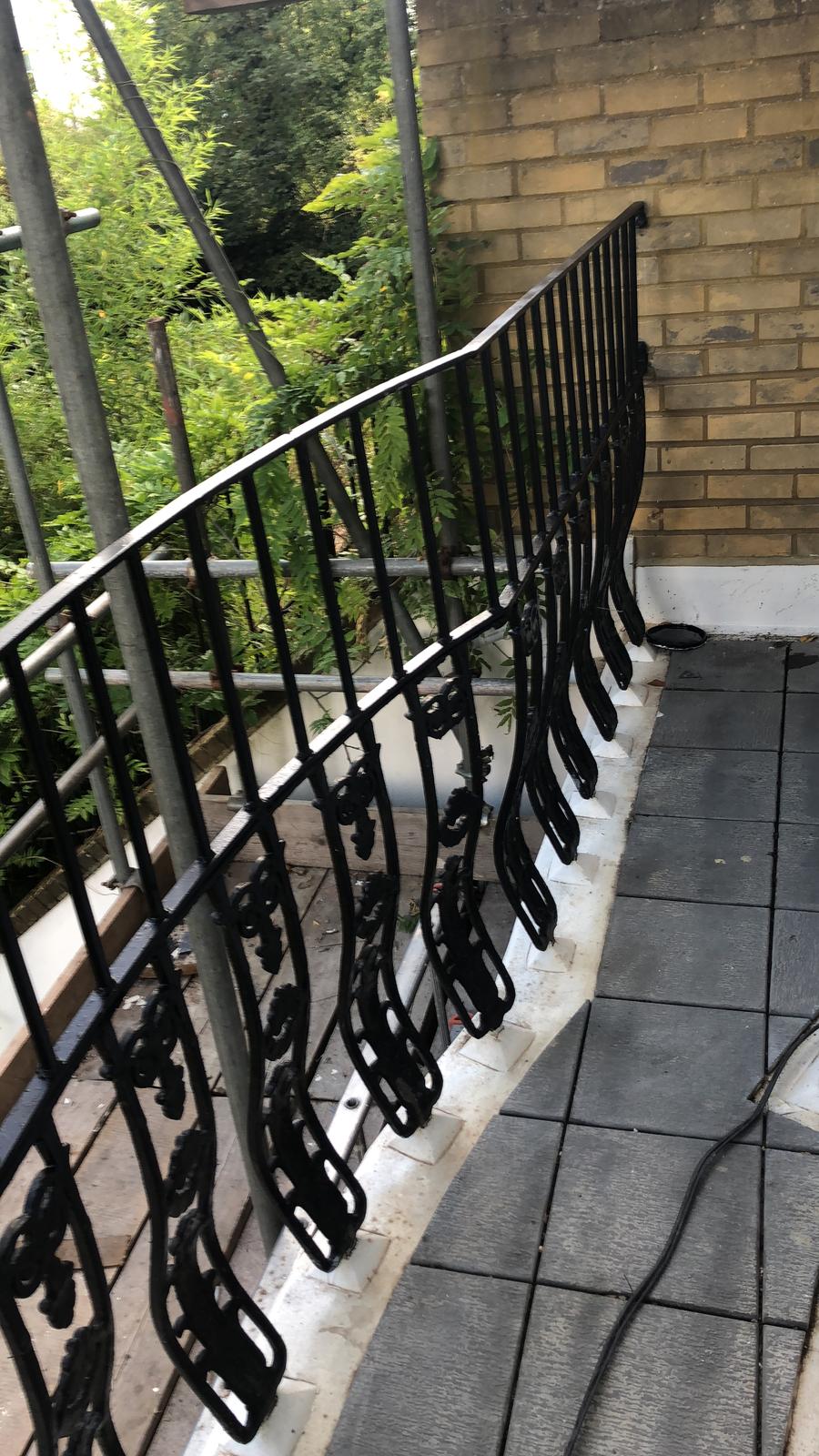 Curved Railing, Belsize park