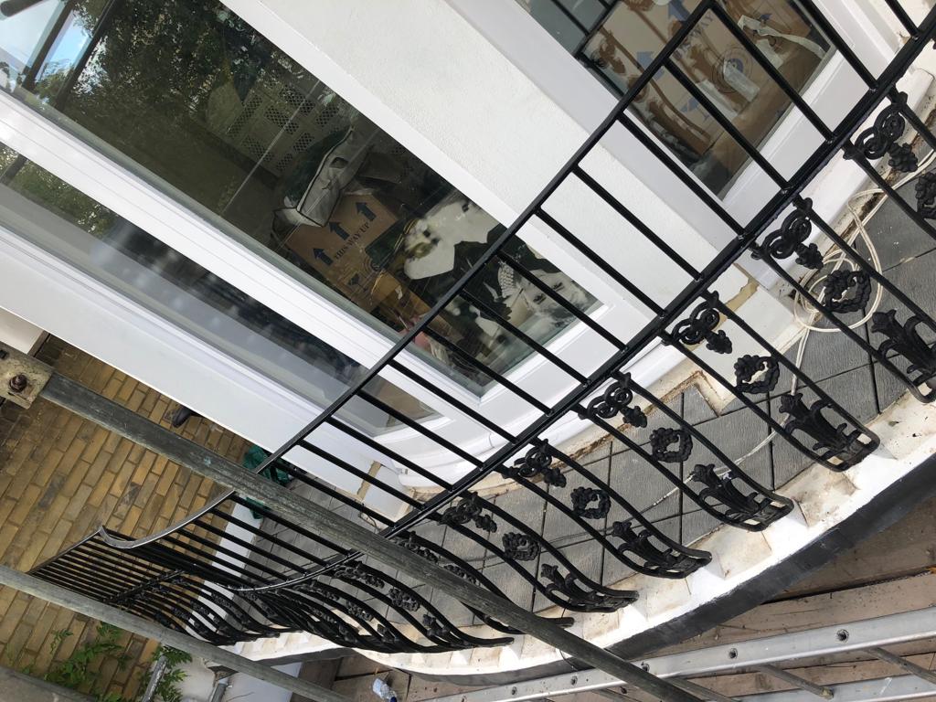 Curved Railing, Belsize park