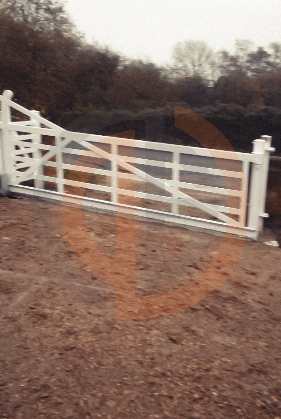 Electric Sliding gate & side entrance Sawbridgeworth