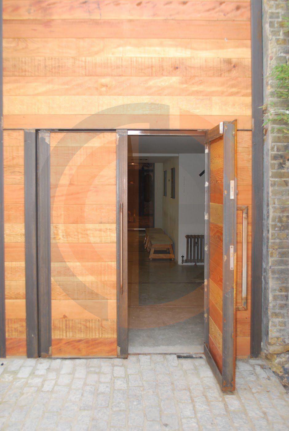 BLOK GYM HACKNEY - Entrance Doors