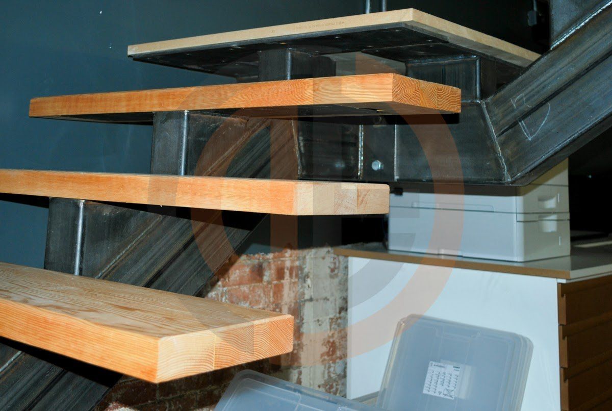 BLOK GYM HACKNEY - internal stairs