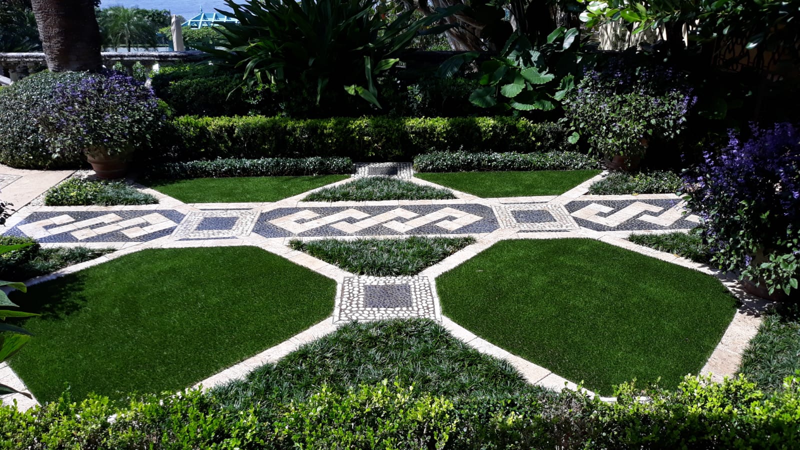 10-surprising-benefits-of-synthetic-grass-installation-bend