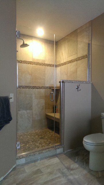 Clear Shower Enclosure – Syracuse, NY – Luxury Glass