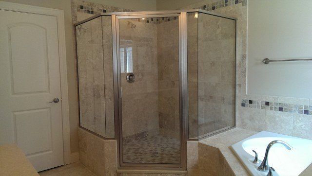 Pivot Framed Door – Syracuse, NY – Luxury Glass