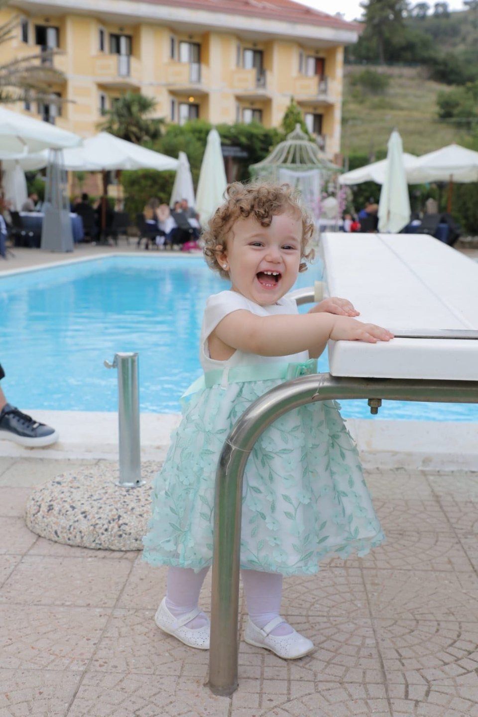 vestito azzurro per bimba