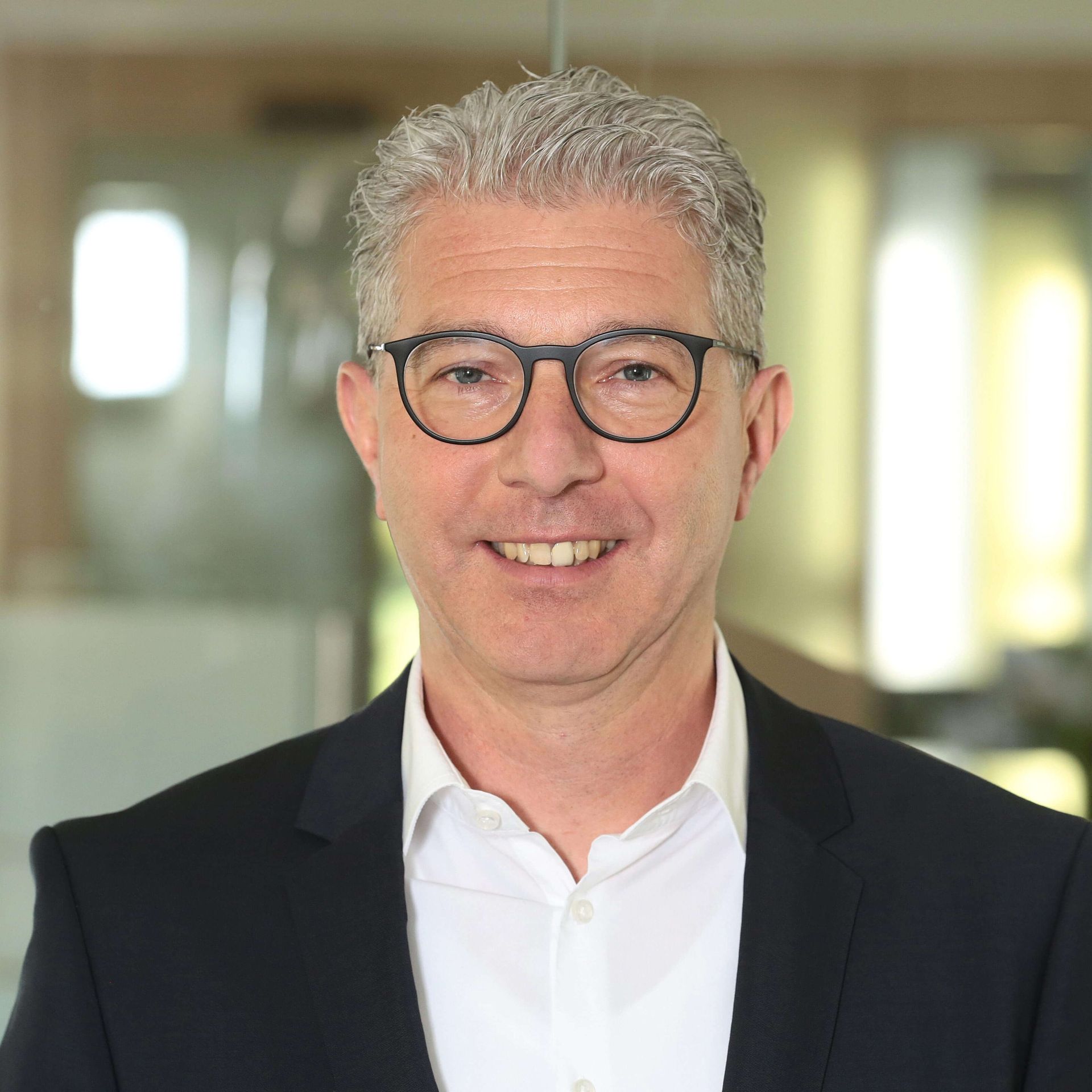 Porträt von Thomas Rohr