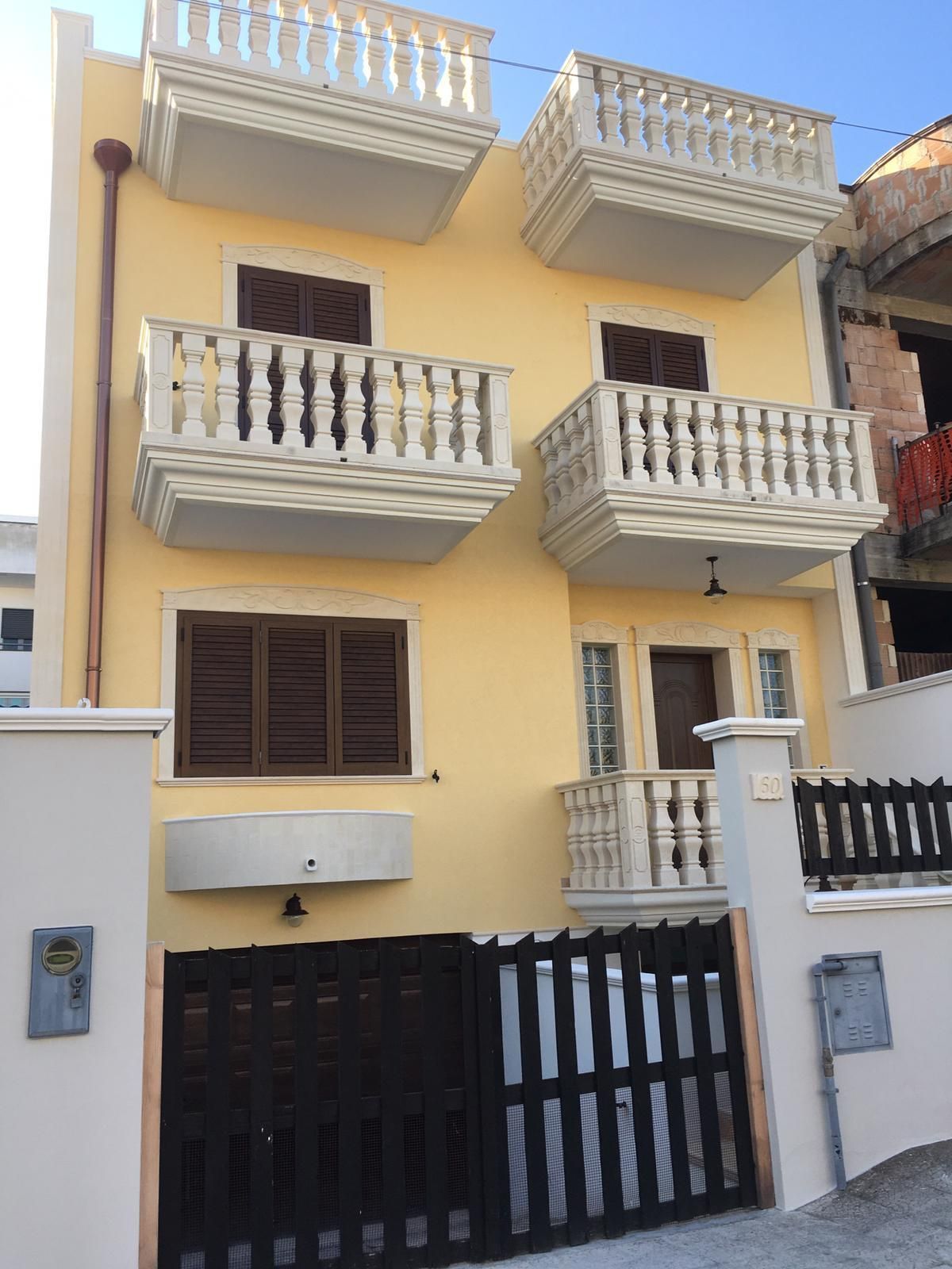 Rivestimenti e Restauri in pietra leccese e carparo a Brindisi, Lecce, Taranto