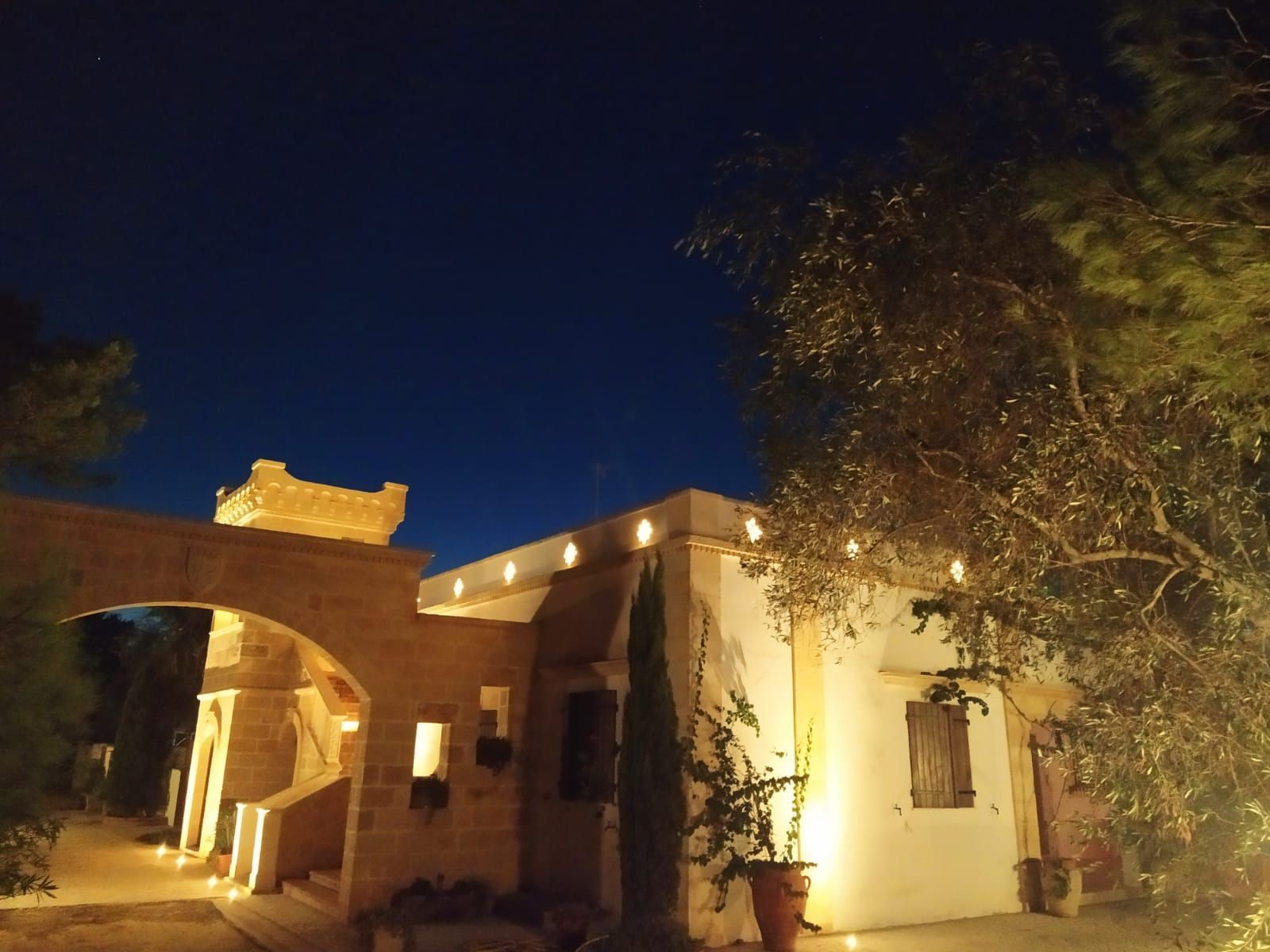 Rivestimenti e Restauri in pietra leccese e carparo a Brindisi, Lecce, Taranto