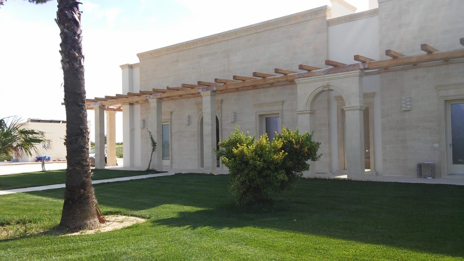 Rivestimenti e Restauri in pietra leccese e carparo a Brindisi, Lecce, Taranto