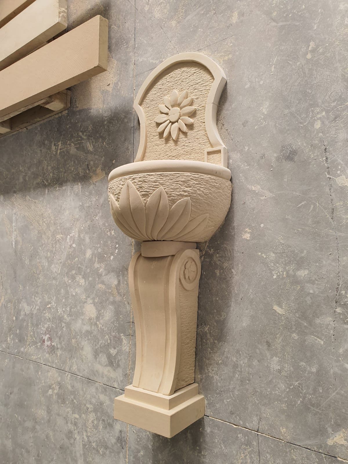 Fontanta in pietra leccese e carparo a Brindisi, Lecce, Taranto