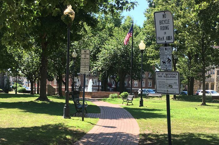 Park 2 Near Regal Realty, Inc.