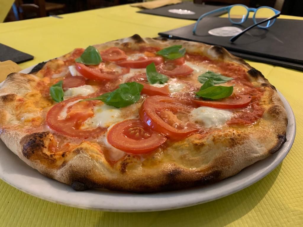 pizza con acciughe