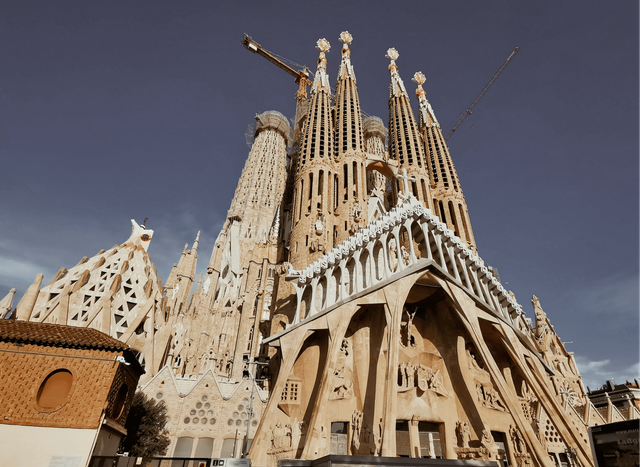 Barcellona agenzia Viaggi Resta - F.lli Tarantini Corato (BA)