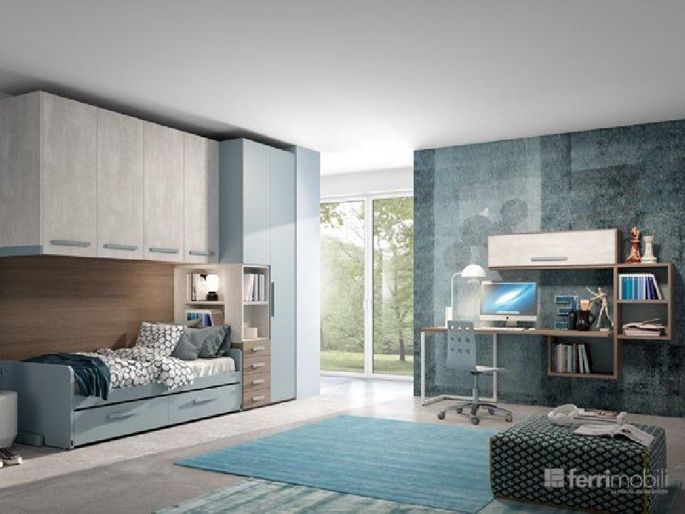 Cameretta con tappeto azzurro