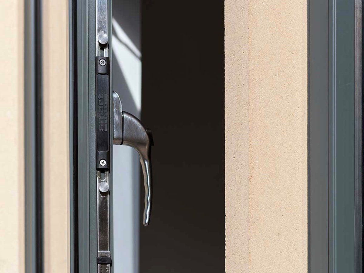 Aluminium Casement Window Styles and Limitations