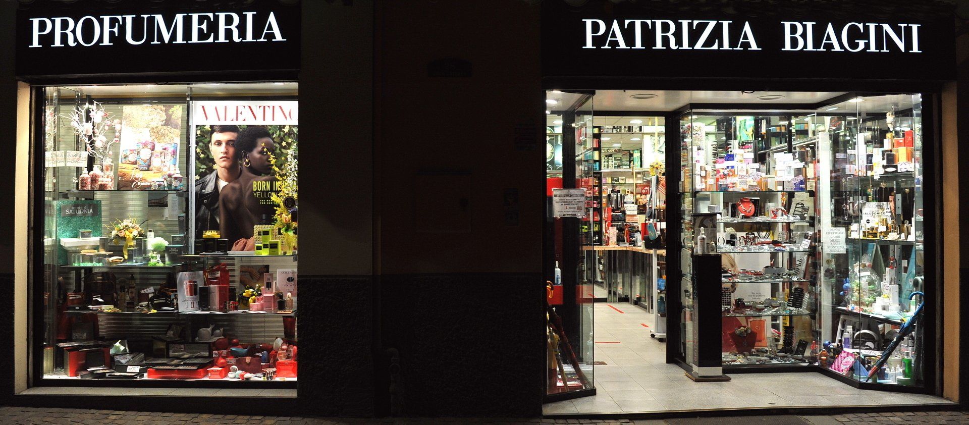 Vetrine profumeria Biagini