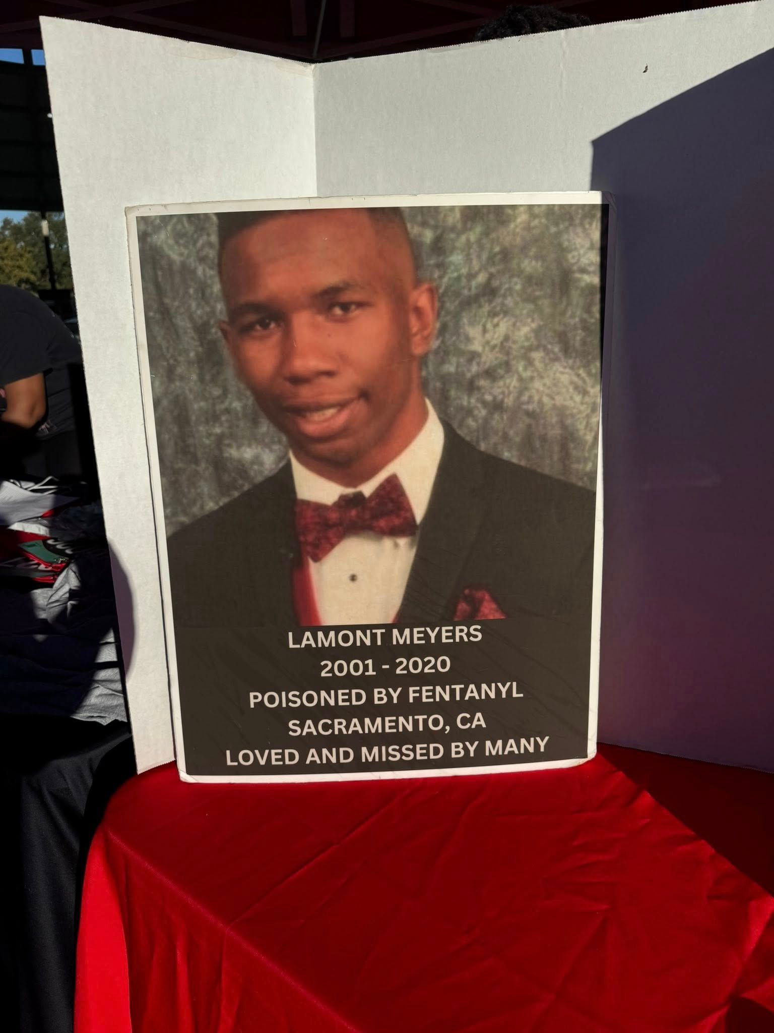 Portrait of Lamont Myers, with text indicating he died from fentanyl poisoning in Sacramento, CA.