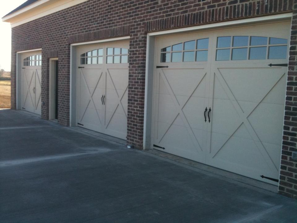 Residential Garage Doors-Lexington, KY-Lindsey's Garage Doors