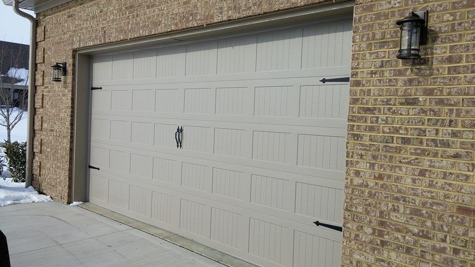 Carriage House Door-Lexington, KY-Lindsey's Garage Doors