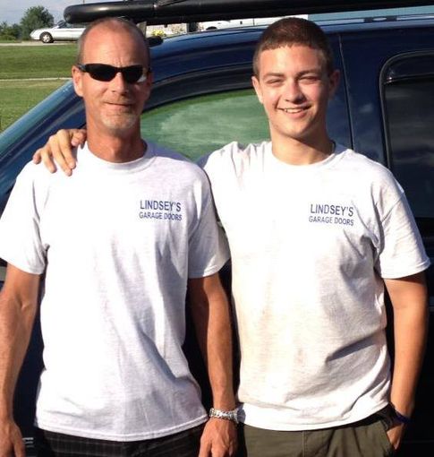 larry Lindsey and Son-Lancaster, KY-Lindsey's Garage Doors larry Lindsey and Son-Lancaster, KY-Lindsey's Garage Doors