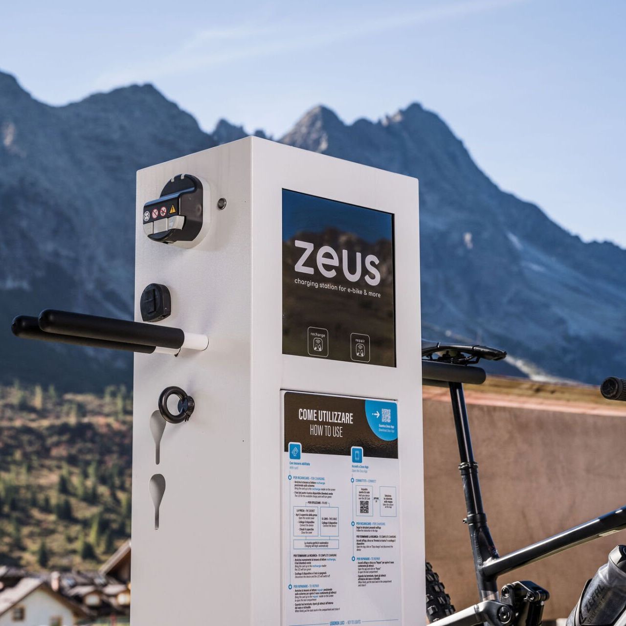 colonnina ricarica e manutenzione bici