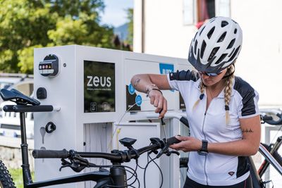 Colonnine e stazioni di ricarica ebike Zeus