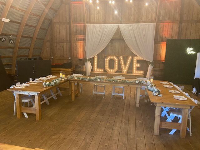 Poplar Creek Barn, Oshkosh DJ, Sound Sensations Entertainment