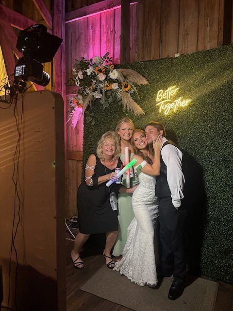 Poplar Creek Photo Booth, Oshkosh Photo Booth Rental, Sound Sensations Entertainment