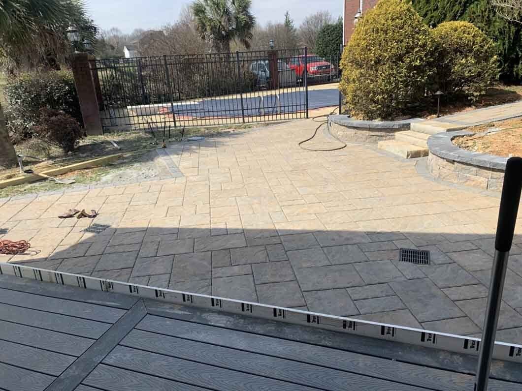 lawn maintenance companies