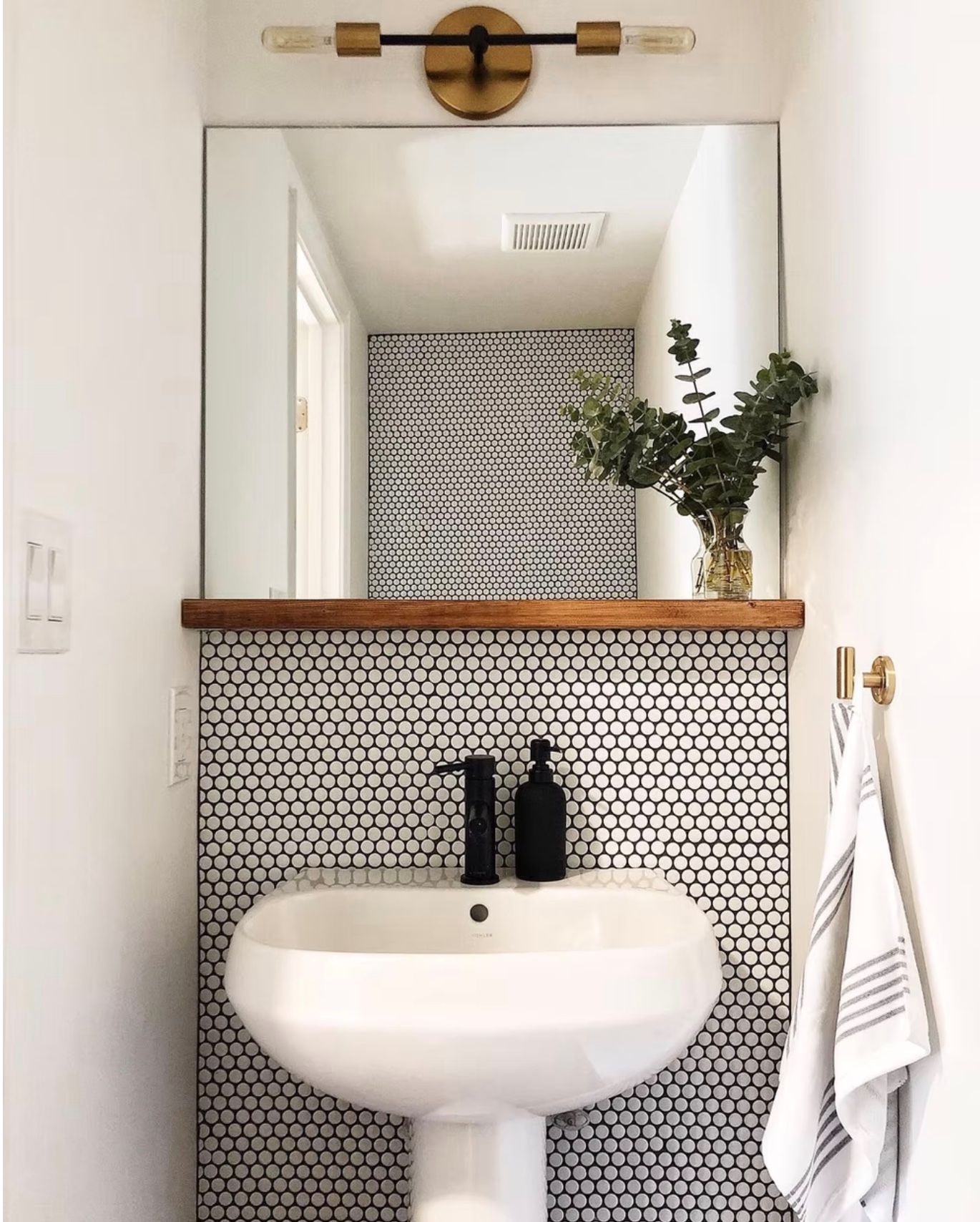 A bathroom remodel in Arlington, VA by L&R Contractors