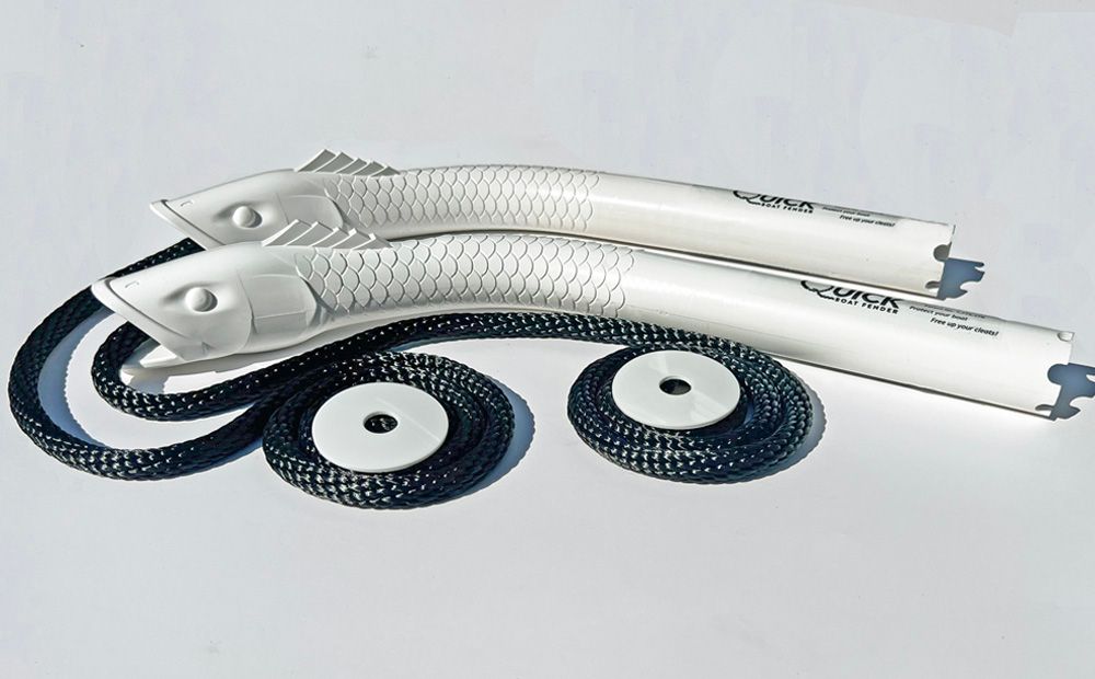 a pair of fish shaped handles that say quick on them