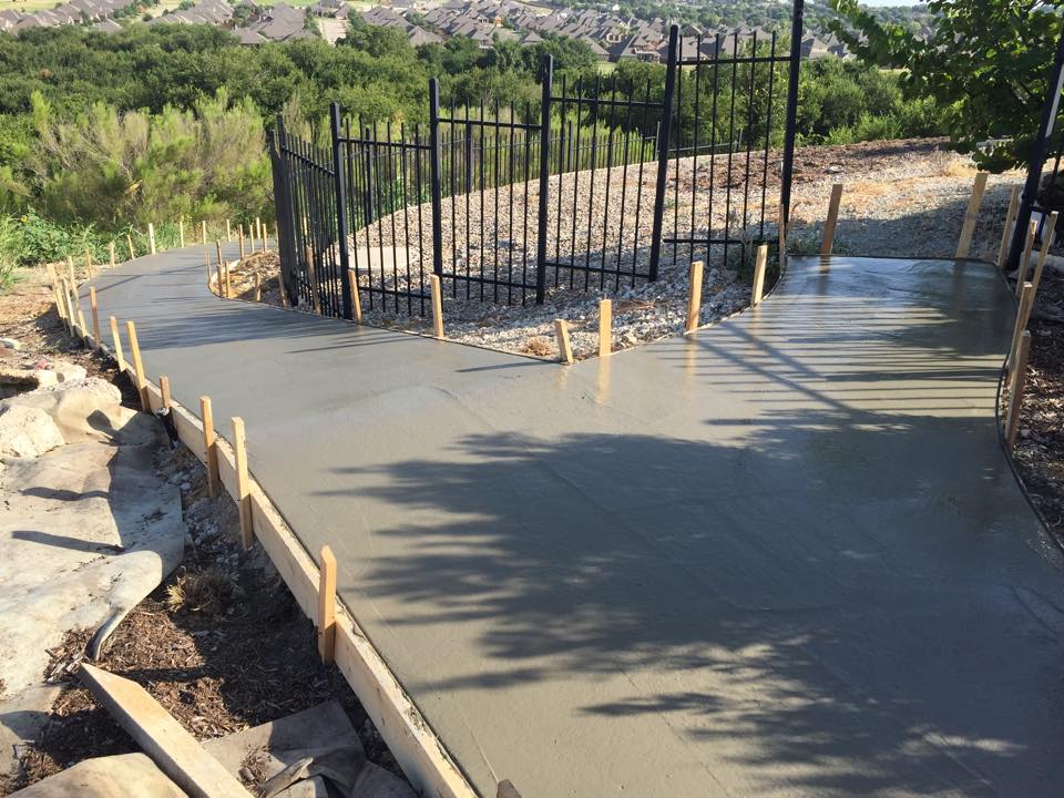 Walkway Concrete Pavement — Fort Worth, TX — H & H Concrete On Demand