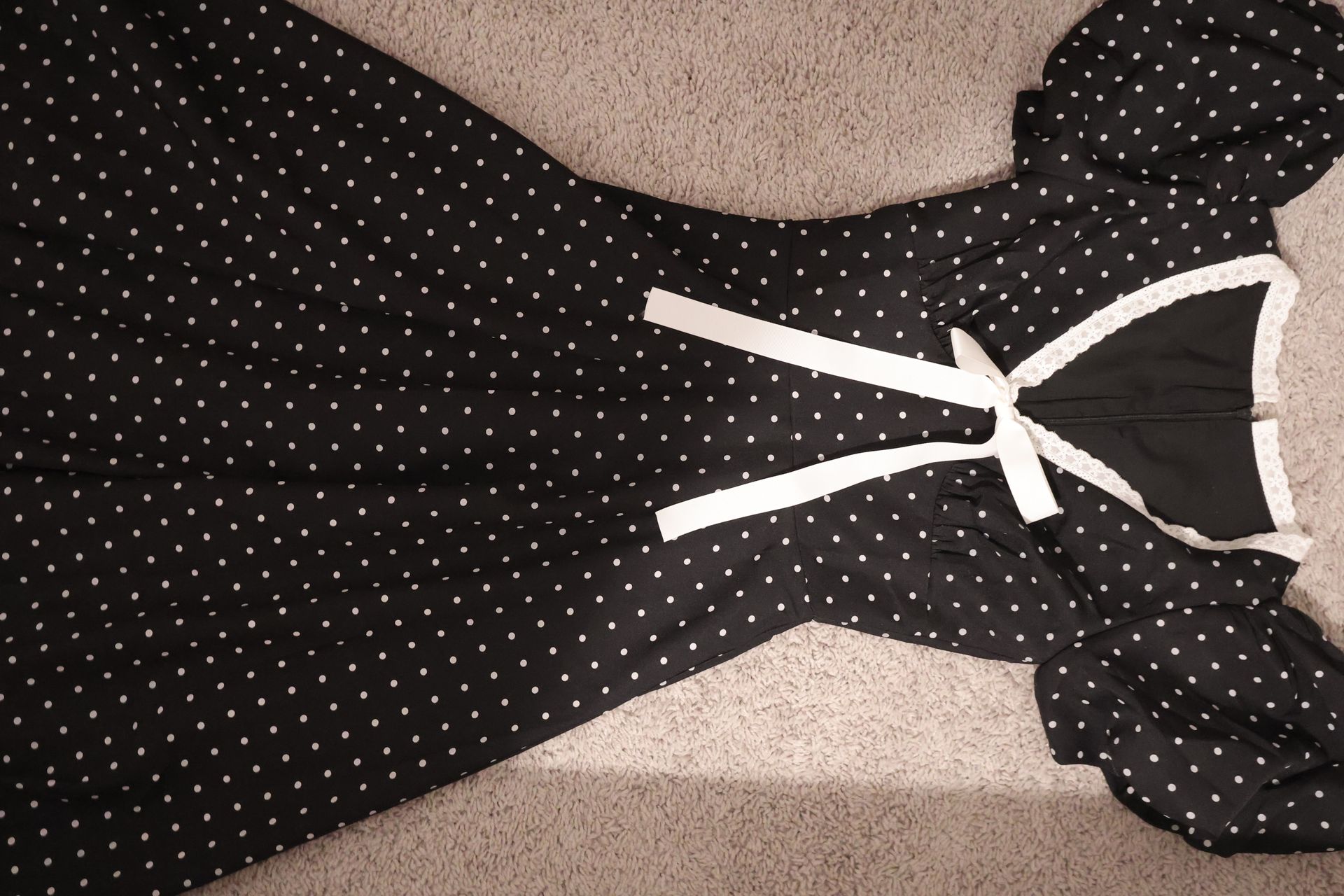 Swan Classic Polka Dot Midi Dress – Black