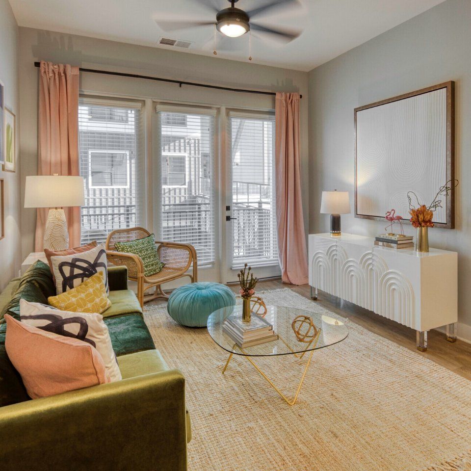 UNL Student Apartments for Rent in Lincoln, NE Latitude