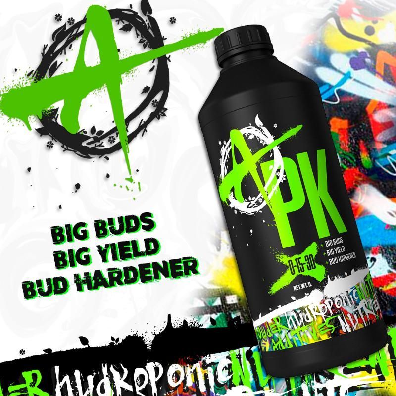 A Bottle Of Big Buds Big Yield Bud Hardener — Wide Bay Hydroponics In Saint Helens, QLD