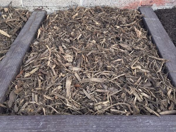 Natural Mediaum Coarse Mulch for sale Salt Lake City - Mark's Lawn and Garden Supply