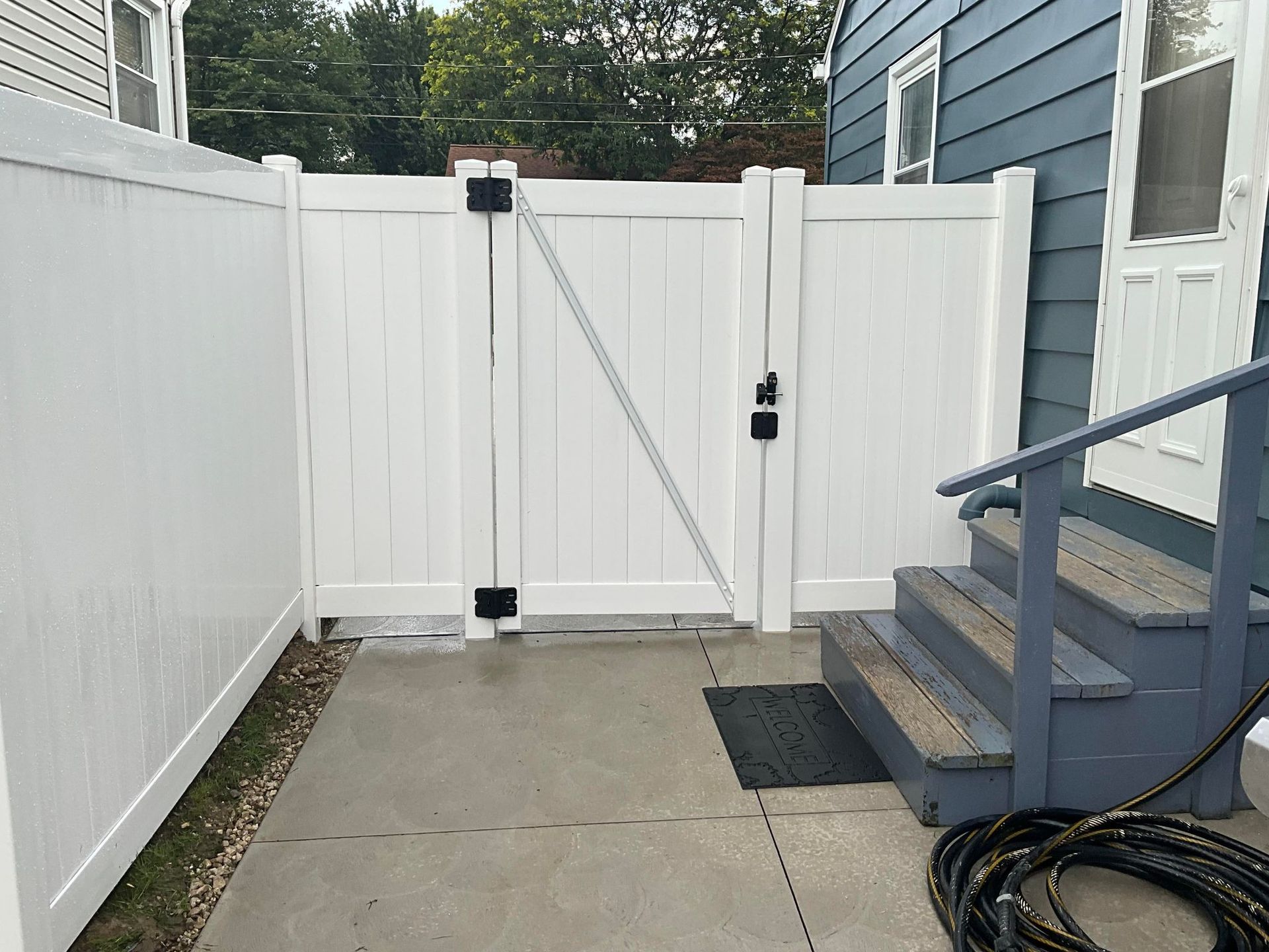 Pristine White Fence - Erie, PA - Harbor Fence Co.