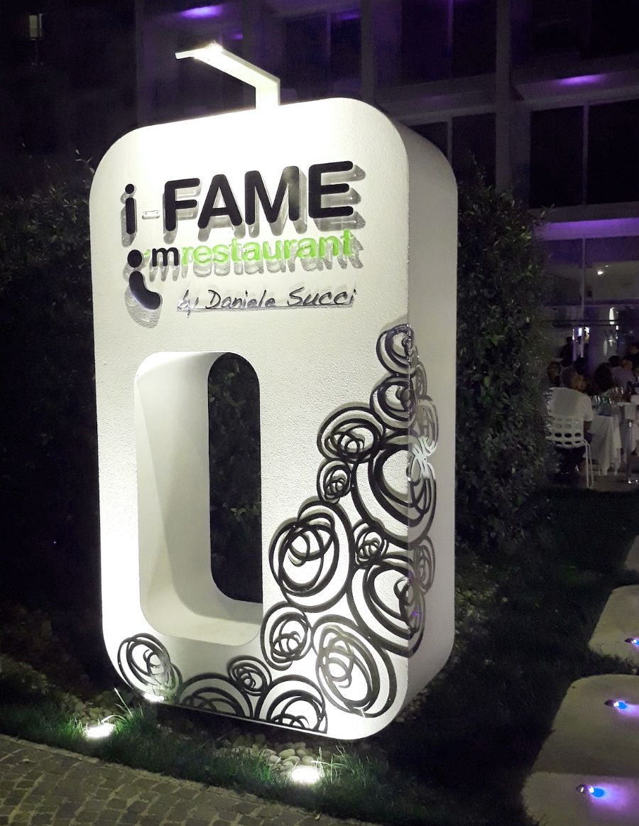 Insegna in polistirolo 3