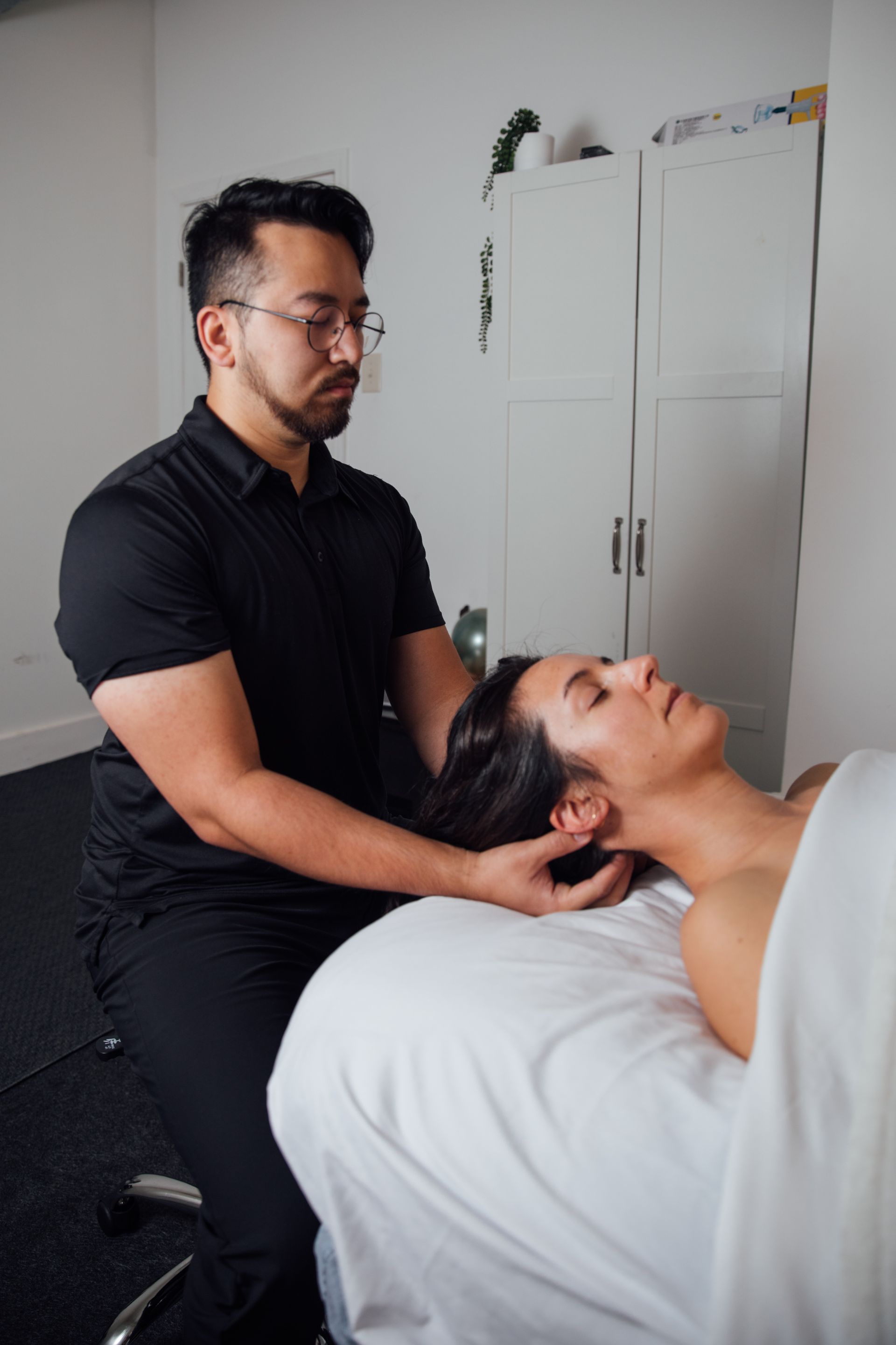 Orthopedic massage therapy session in Atlanta