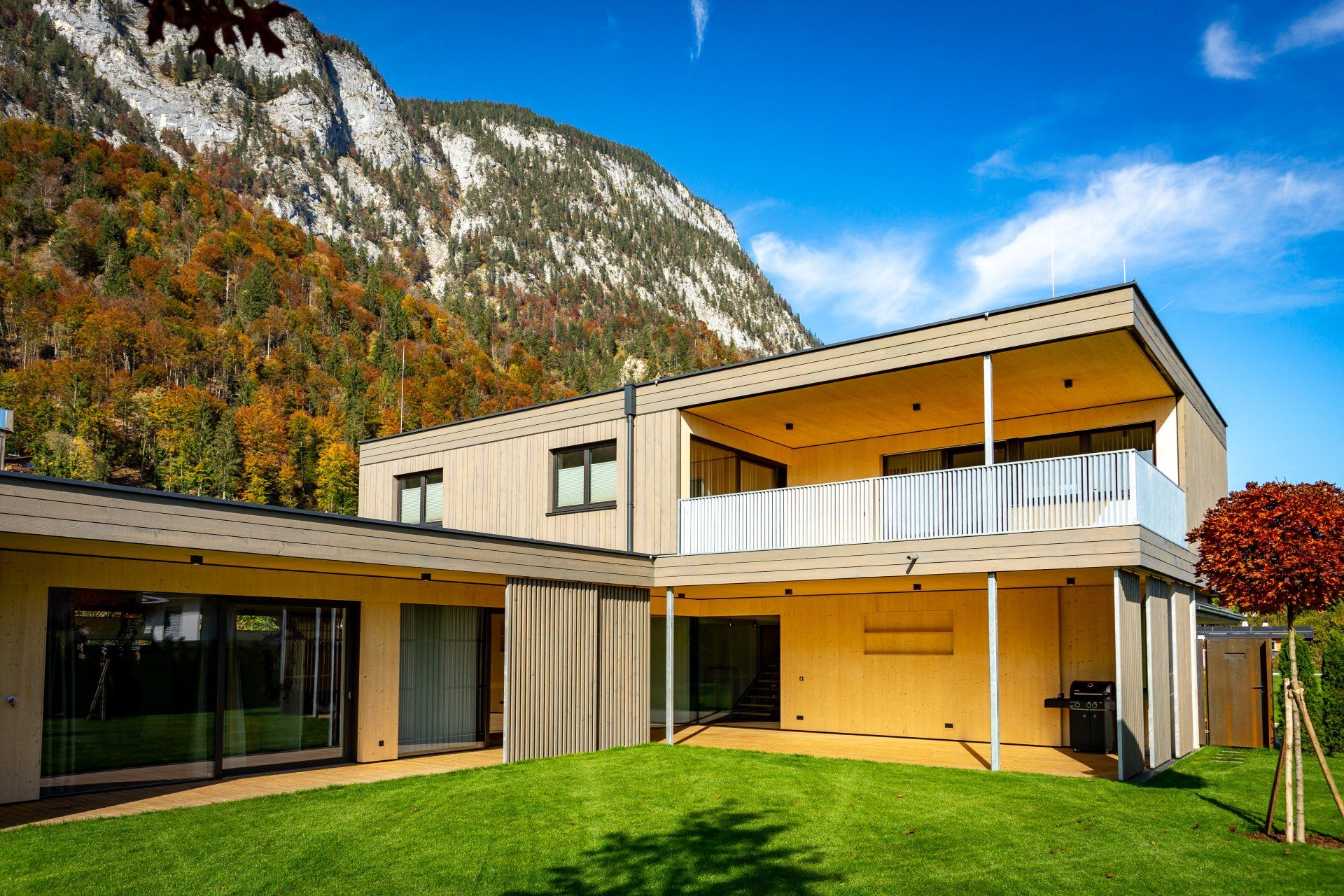 Außenansicht Holzbau