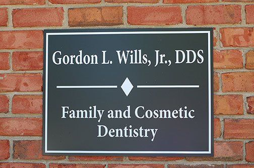Financing Dentist — Poster Of Dental Clinic in Memphis, TN