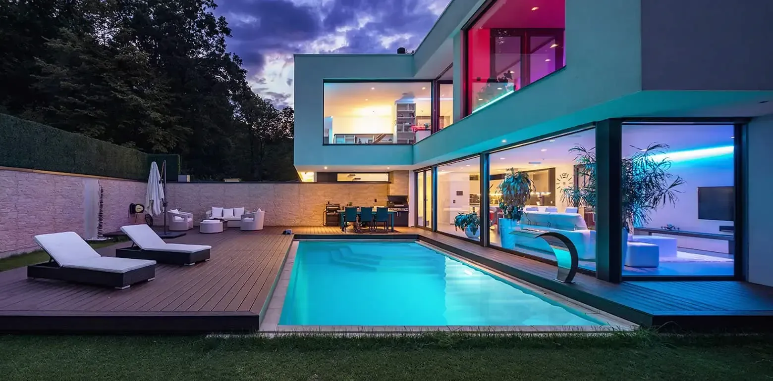 The Vogue Pool