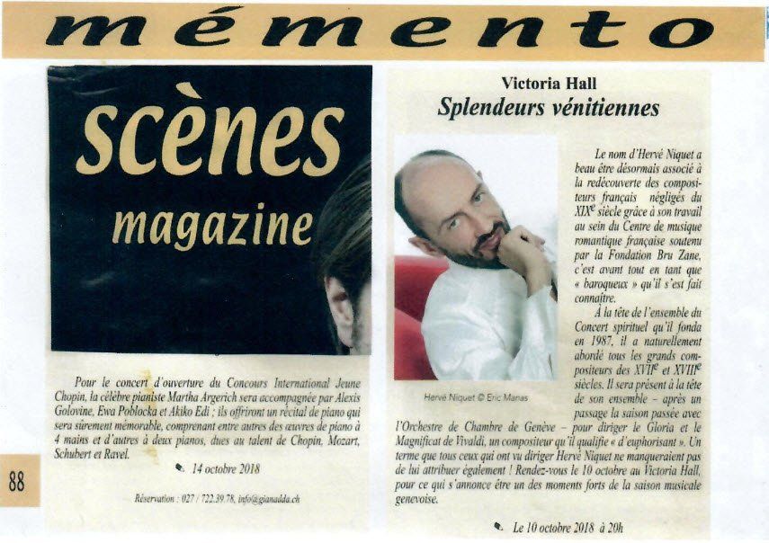 Page du magazine « Memento ». Contient un article sur un concert avec la photo d'un homme, la main sous le menton, dans une salle rouge.