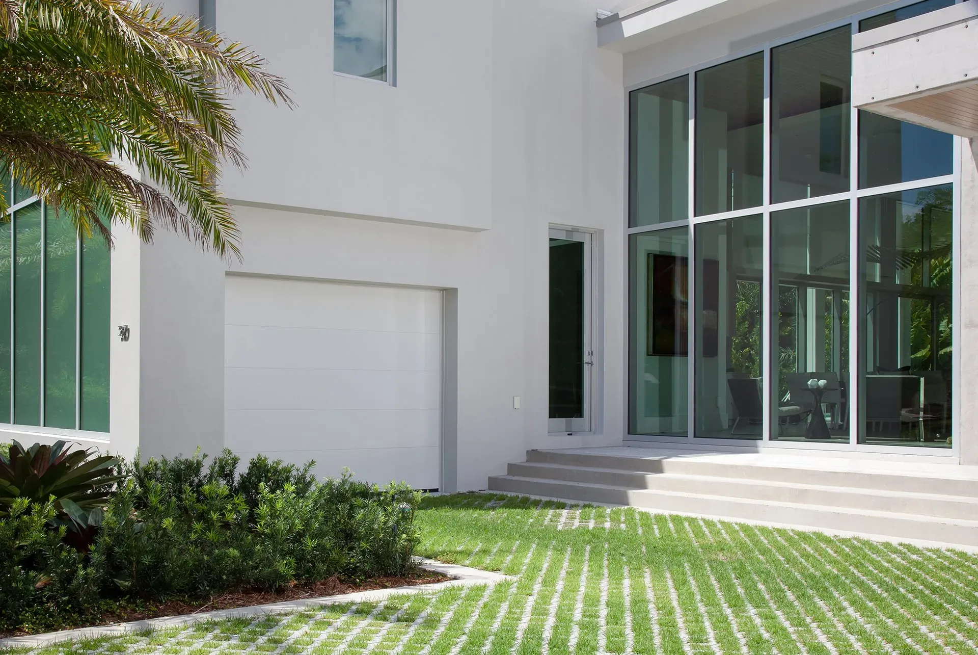 Contemporary Garage Doors Residential Sleek