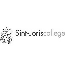 Een zwart-wit logo voor het sint-joriscollege.